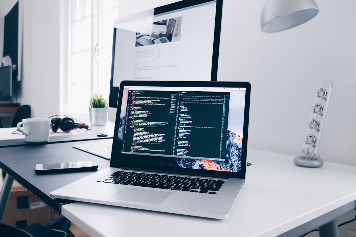 WordPress vs React: Which Is Right for Your Business Website?